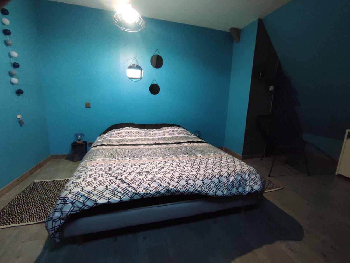 Agreable Et Spacieuse Chambre Familiale Sansac-de-Marmiesse Zewnętrze zdjęcie